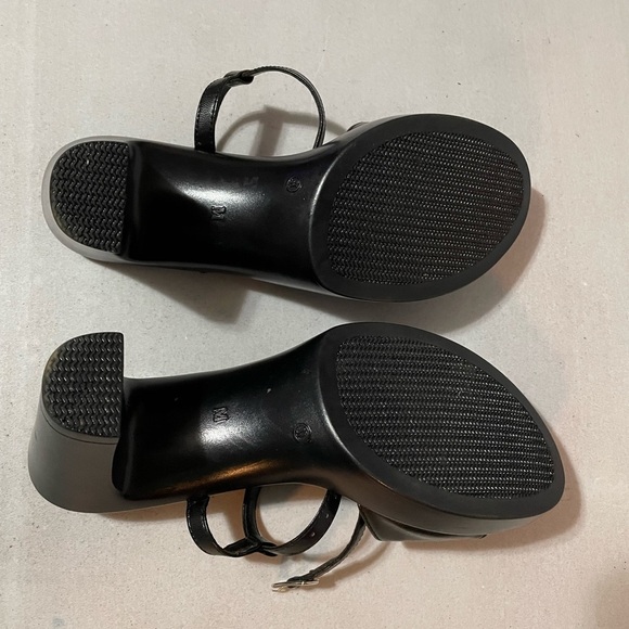 Black Ankle Strap Heels Size 5-6M - Picture 5 of 5